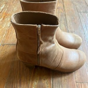 Lotta From Stockholm Tan Heeled Boots
